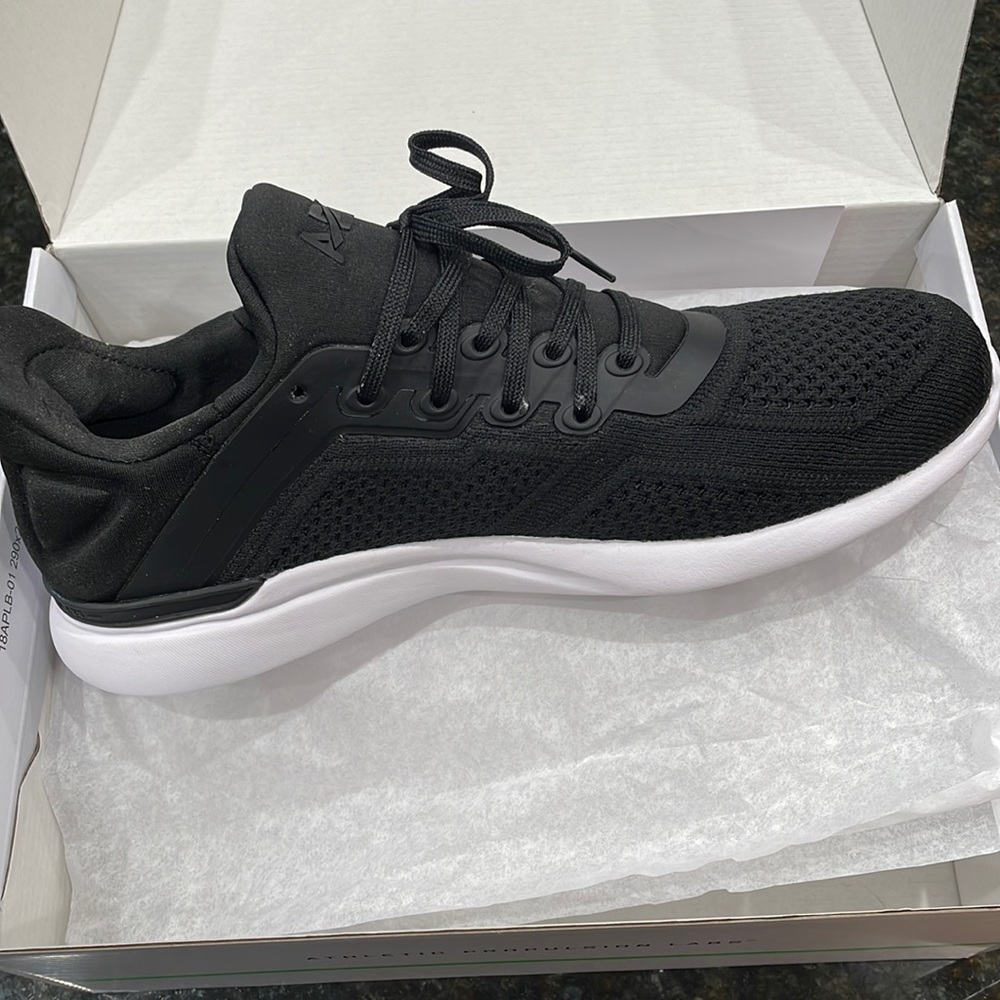 NWT Apl Techloom Tracer